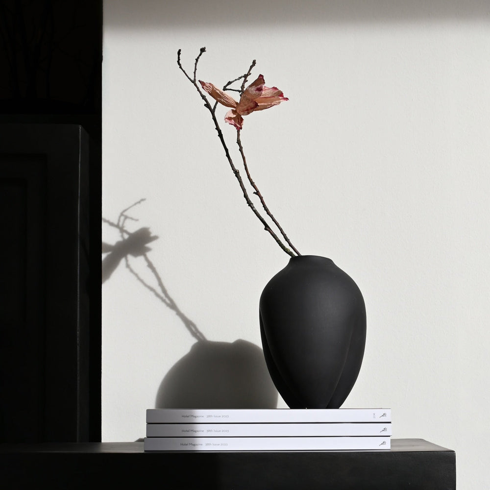 101 Copenhagen Sumo Vase, Slim Petit - Coffee - ökenhem