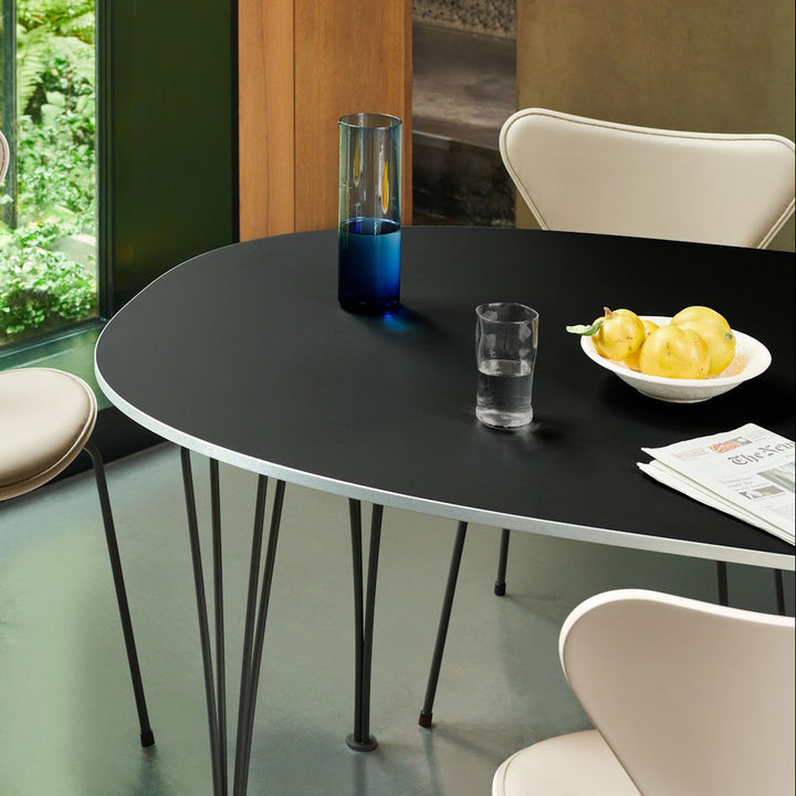 Superellipse™ B614 Dining Table (240 x 120 cm)