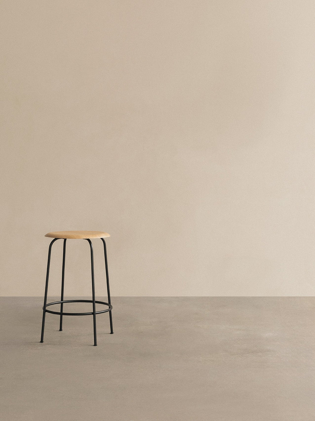 Afteroom Stool, Non - Upholstered - ökenhem