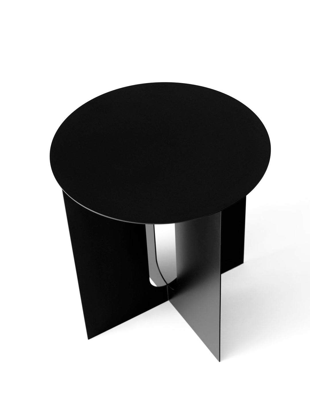 Androgyne Side Table, 16.5in - ökenhem