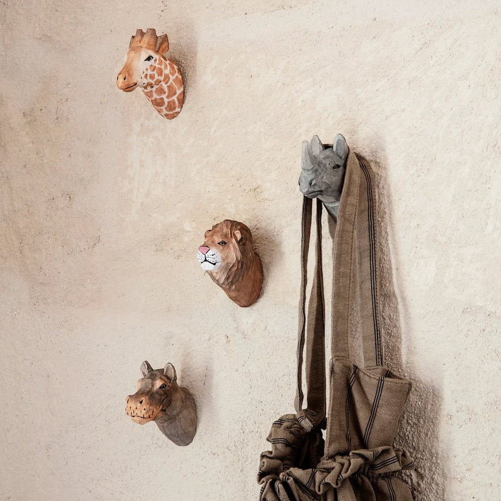 Animal Hand - Carved Hook - ökenhem