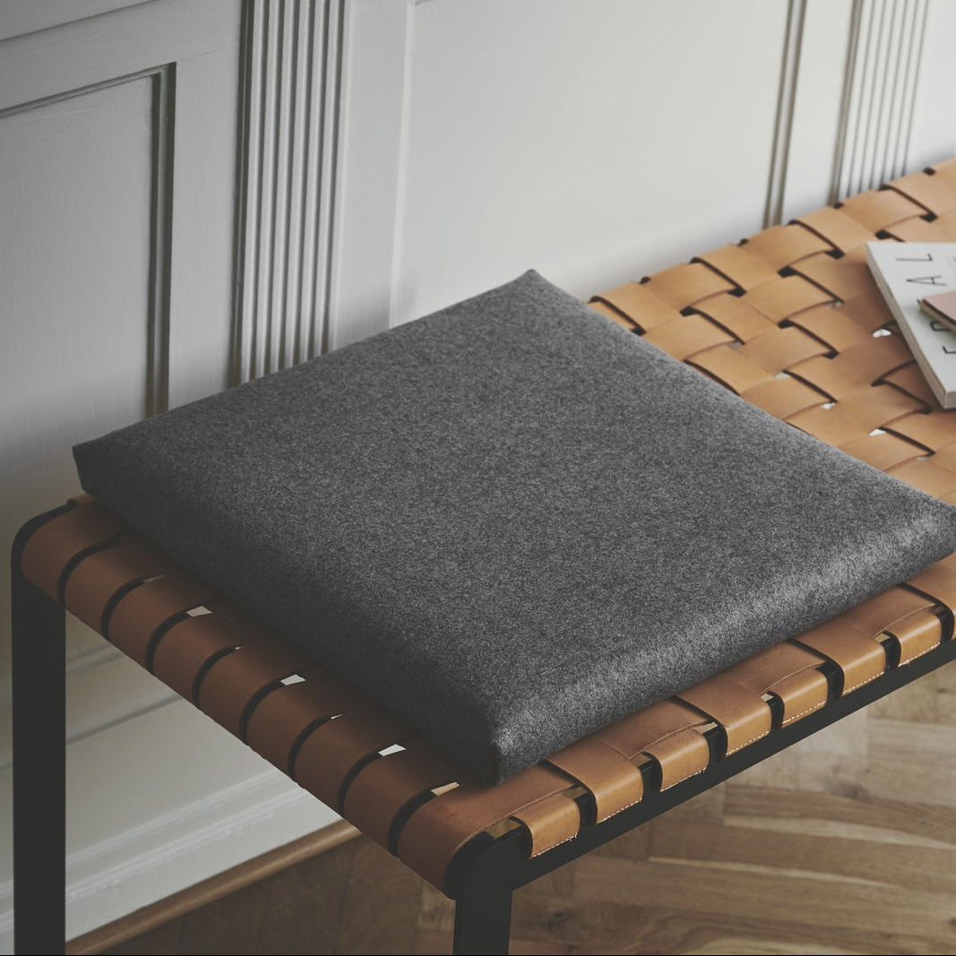 Bent Hansen Plaited Bench Grain Leather, Black - ökenhem