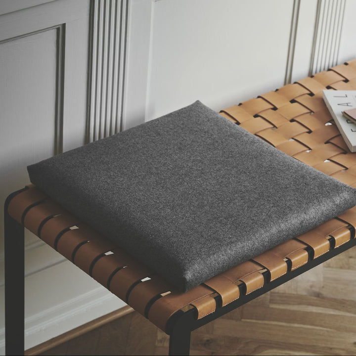 Bent Hansen Plaited Bench Grain Leather, Black - ökenhem