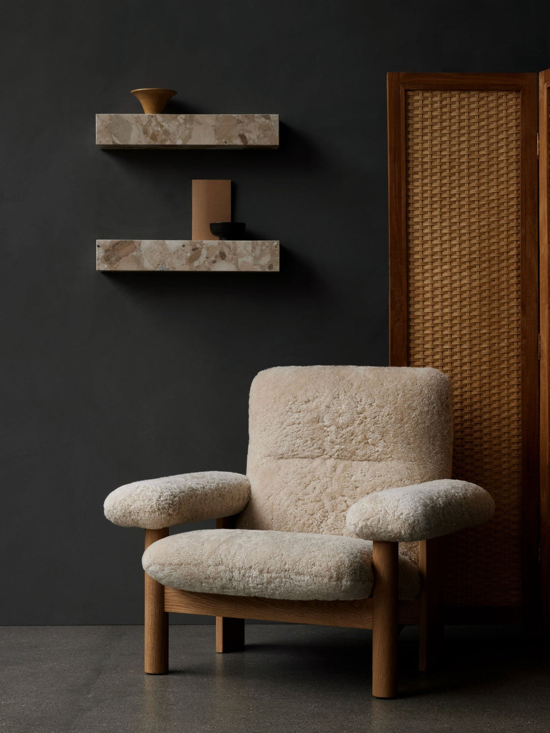 Brasilia Lounge Chair, Sheepskin - ökenhem