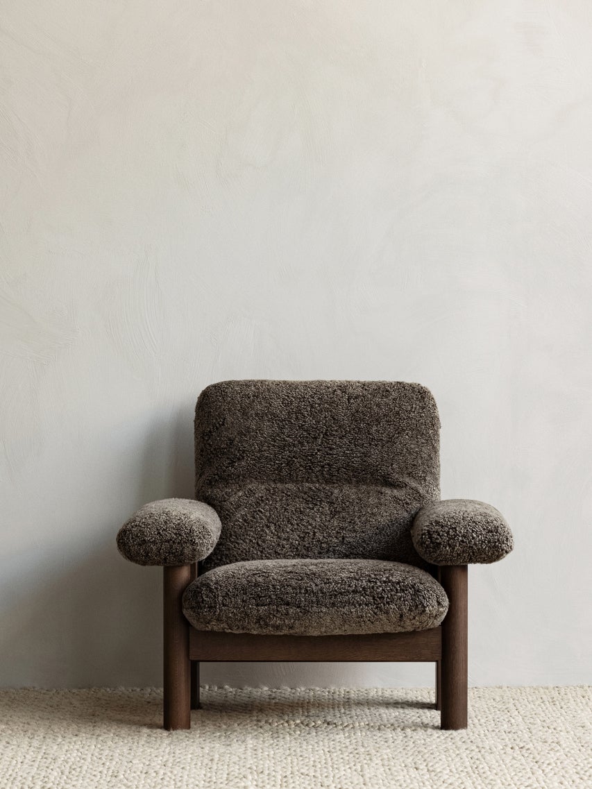 Brasilia Lounge Chair, Sheepskin - ökenhem