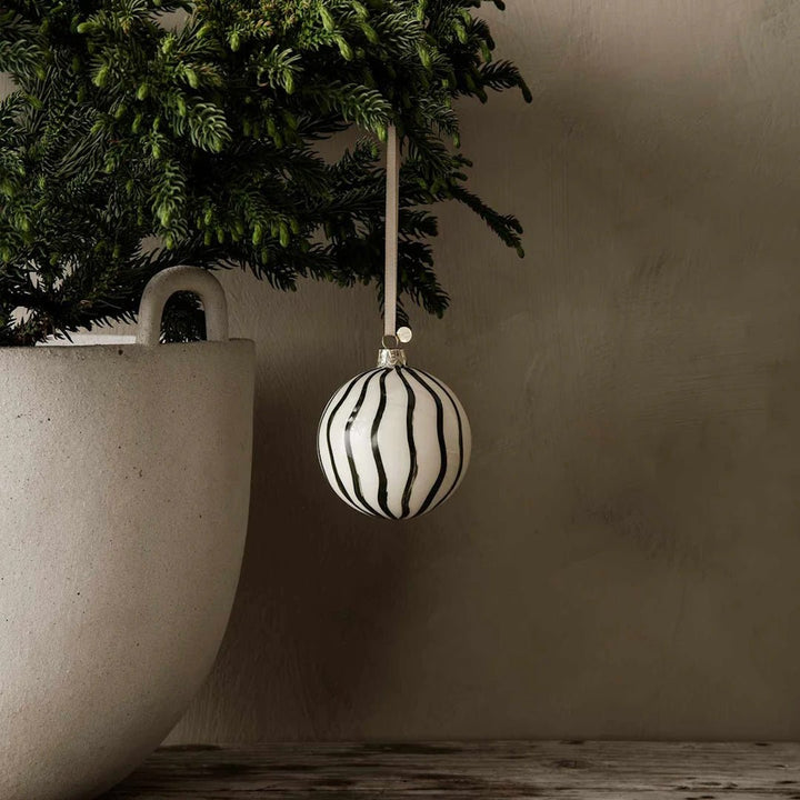 Christmas Glass Ornaments - Lines - Set of 4 - ökenhem