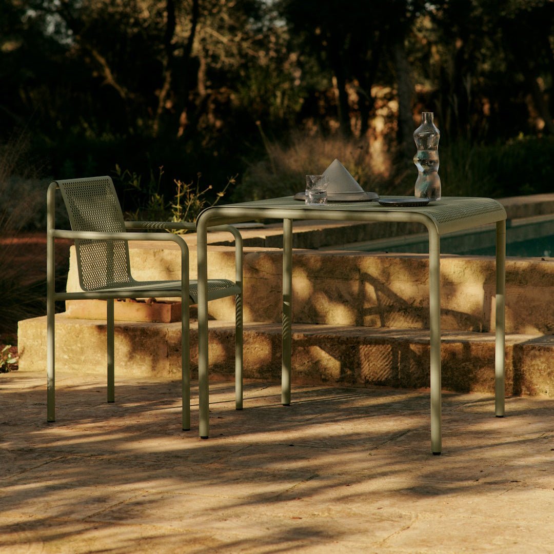 Dapple Chair with Arms - ökenhem