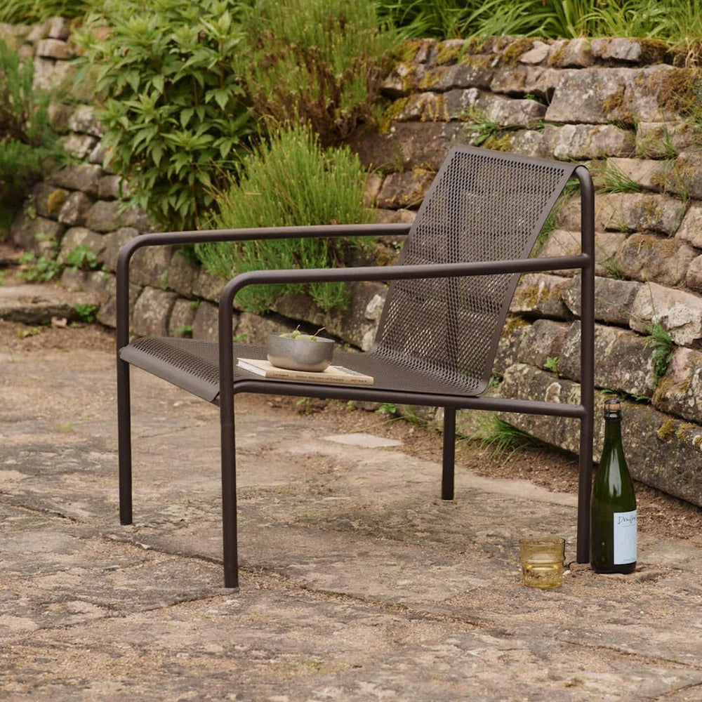 Dapple Lounge Chair with Arms - ökenhem