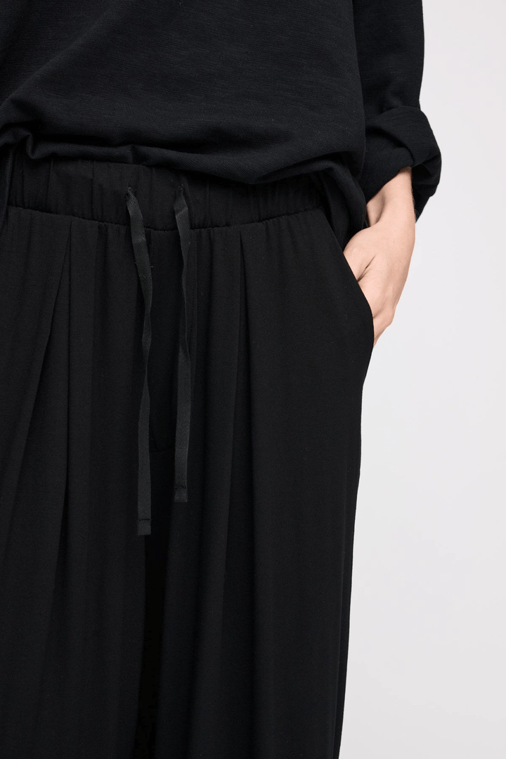 Devote Pants - ökenhem