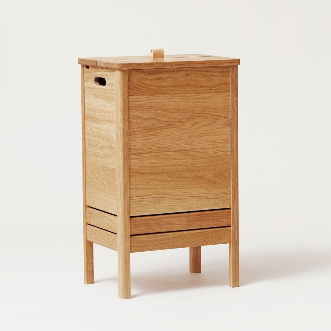 Form & Refine A Line Laundry Box, Oak - ökenhem