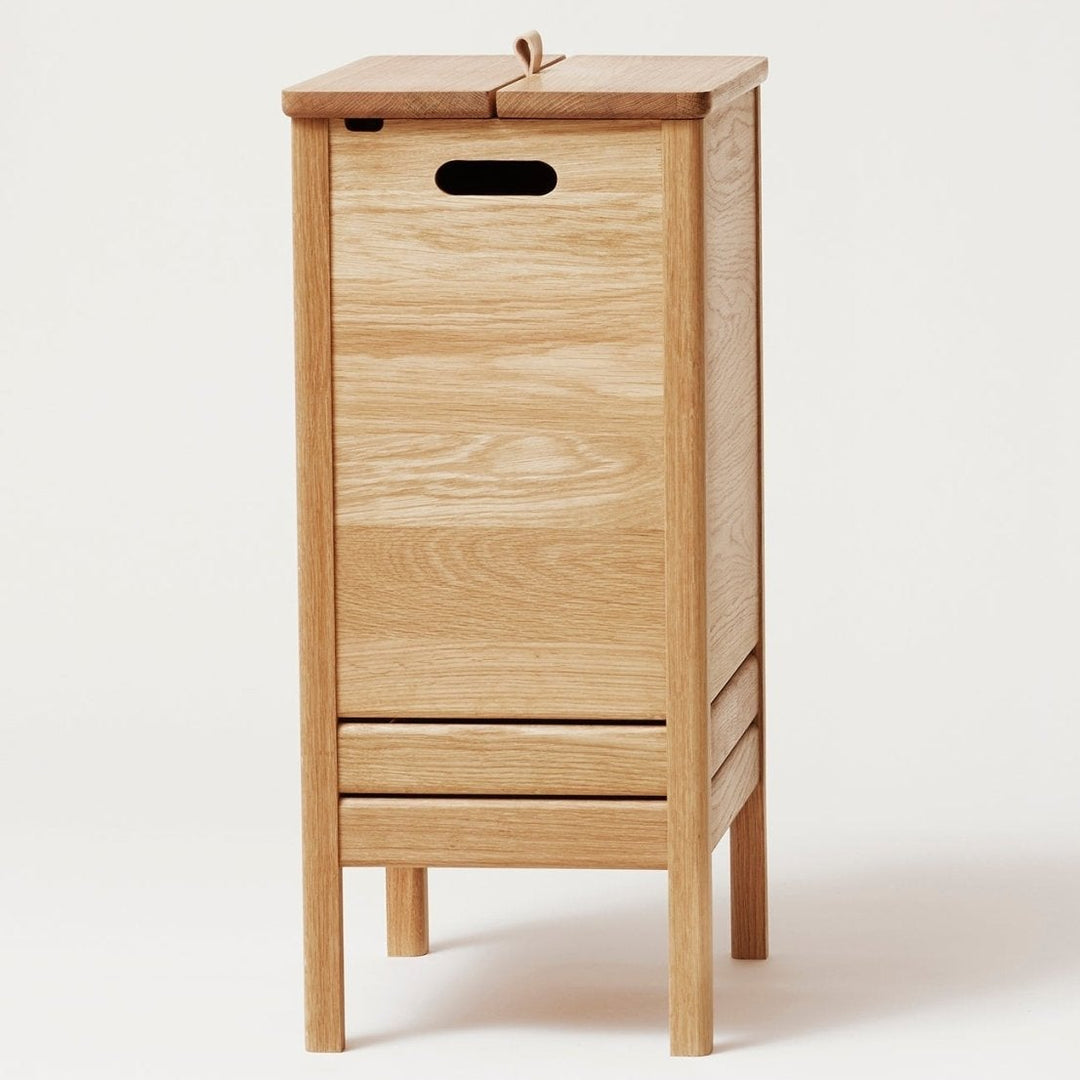 Form & Refine A Line Laundry Box, Oak - ökenhem