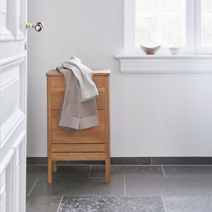 Form & Refine A Line Laundry Box, Oak - ökenhem