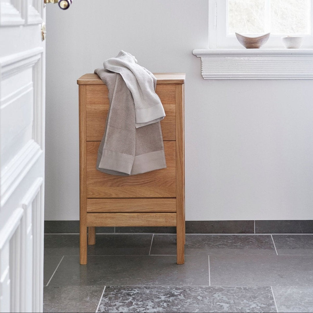 Form & Refine A Line Laundry Box, White Oak - ökenhem
