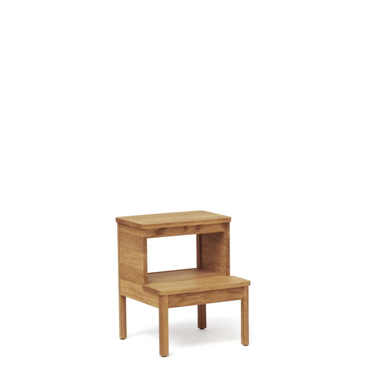 Form &amp; Refine A Line Stepstool, Oak - ökenhem