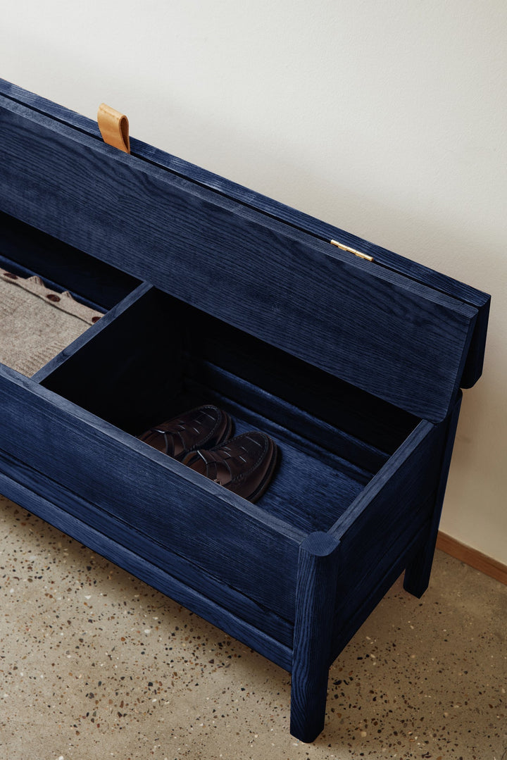 Form & Refine A Line Storage Bench 111, Indigo Blue Special Edition - ökenhem