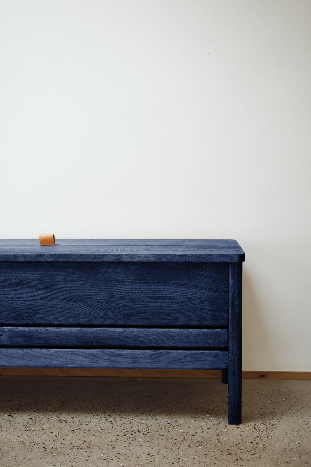 Form & Refine A Line Storage Bench 111, Indigo Blue Special Edition - ökenhem