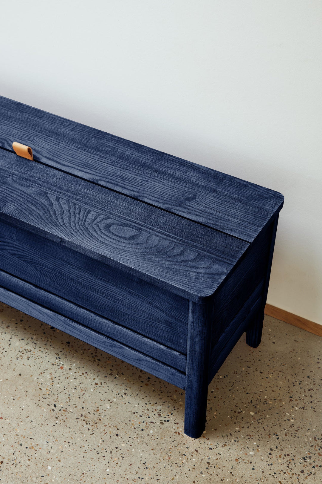 Form & Refine A Line Storage Bench 111, Indigo Blue Special Edition - ökenhem