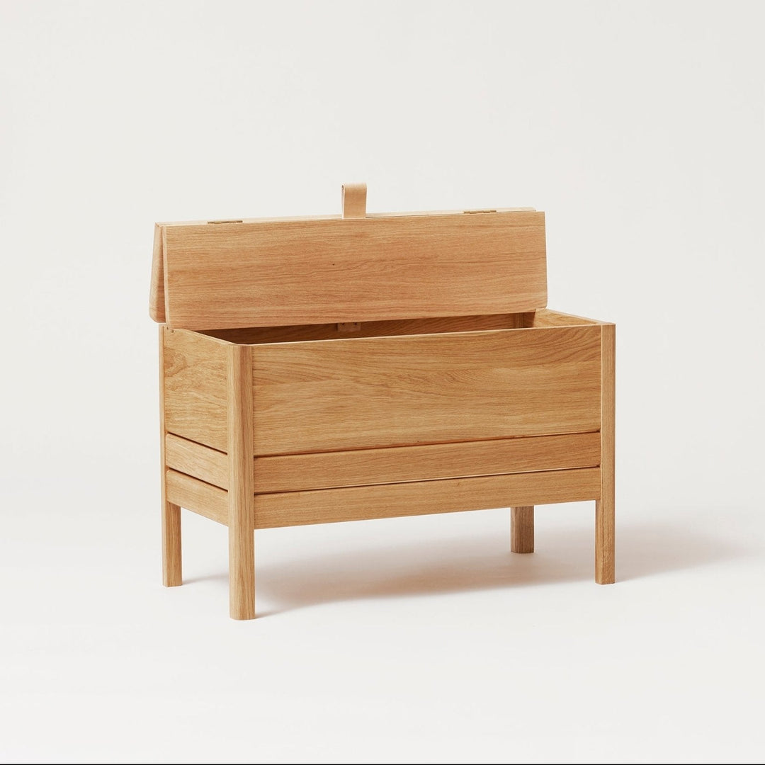 Form & Refine A Line Storage Bench 68, Oak - ökenhem