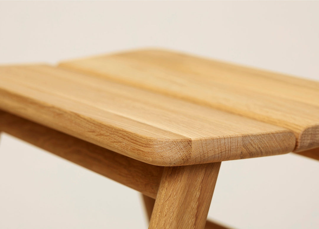Form & Refine Angle Foldable Stool, Oak - ökenhem