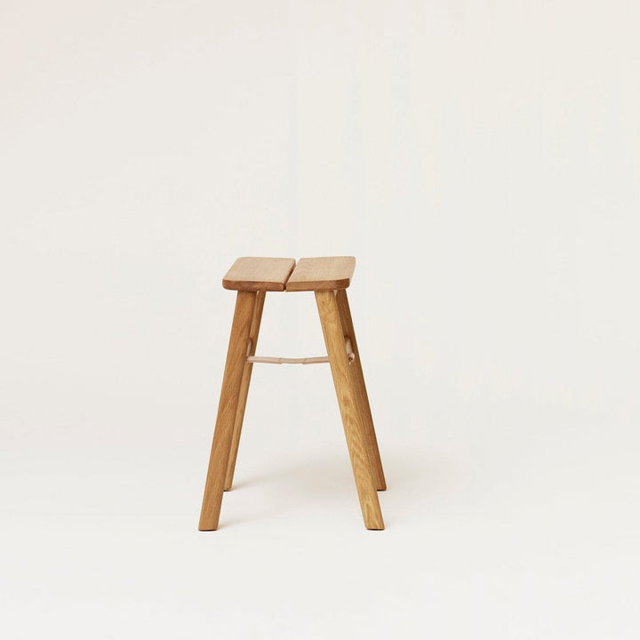 Form & Refine Angle Foldable Stool, Oak - ökenhem