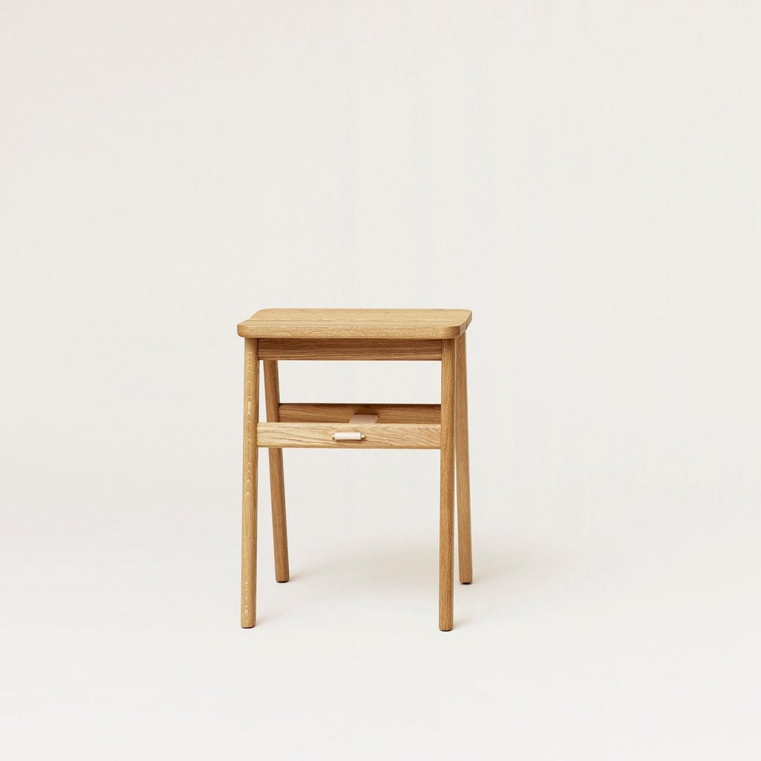 Form & Refine Angle Foldable Stool, Oak - ökenhem
