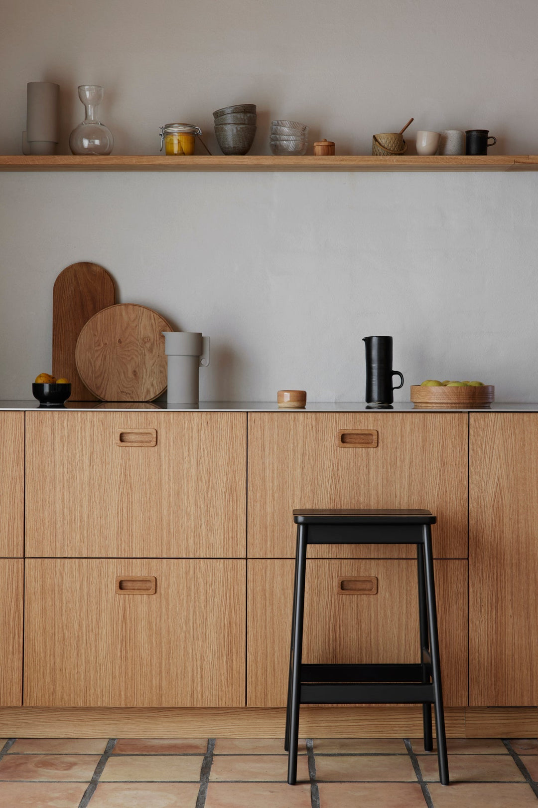 Form &amp; Refine Angle Standard Stool 65, Black - stained Beech - ökenhem