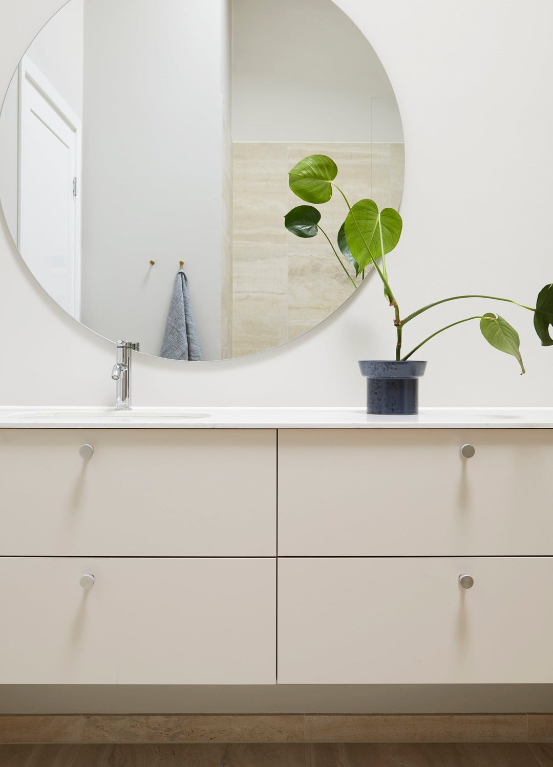 Form & Refine Angle Steel Hook, Large - ökenhem