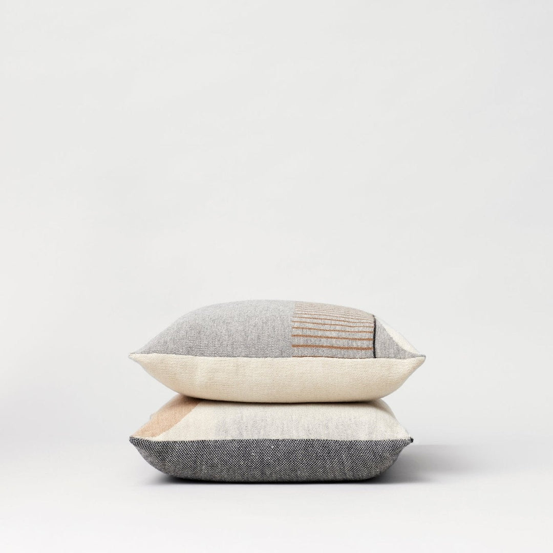 Form &amp; Refine Aymara Pillow Pattern Cream - ökenhem