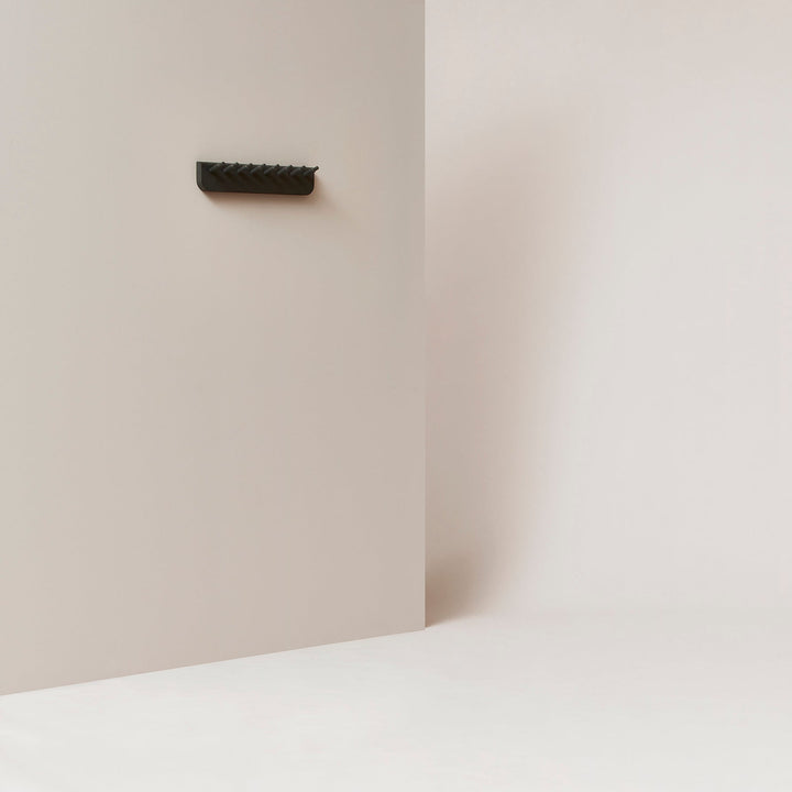 Form & Refine Echo Coat Rack 40, Black - ökenhem