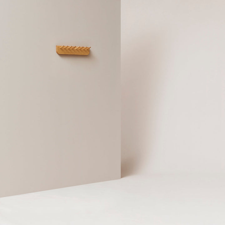 Form & Refine Echo Coat Rack 40, Oak - ökenhem