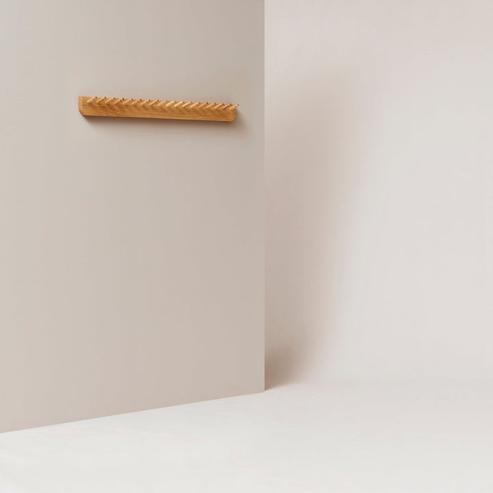 Form & Refine Echo Coat Rack 88, Oak - ökenhem