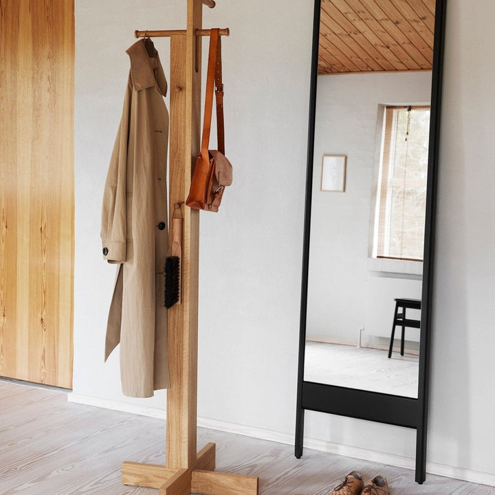 Form & Refine Foyer Coat Stand, White Oak - ökenhem