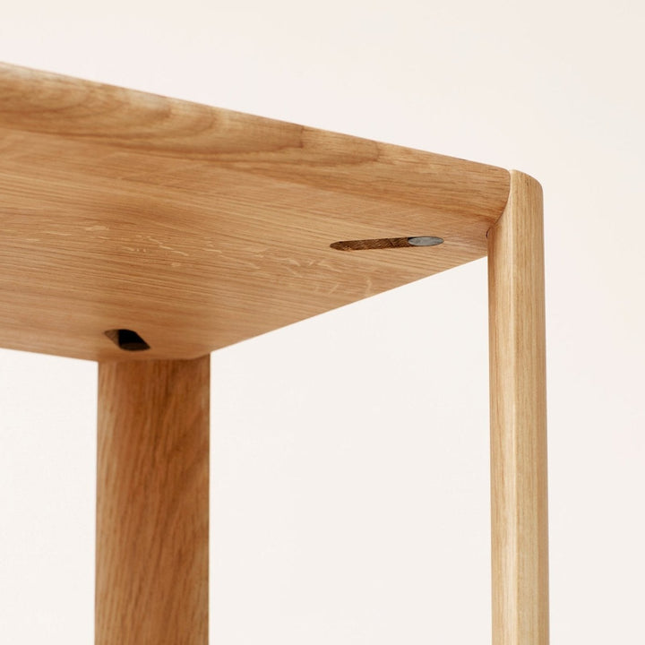 Form & Refine Leaf Shelf 2x2, Oak - ökenhem