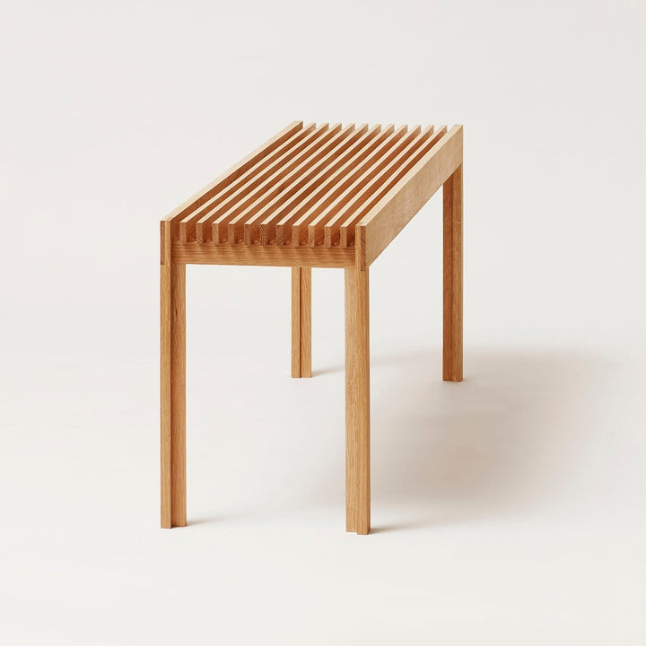 Form &amp; Refine Lightweight Bench, Oak - ökenhem