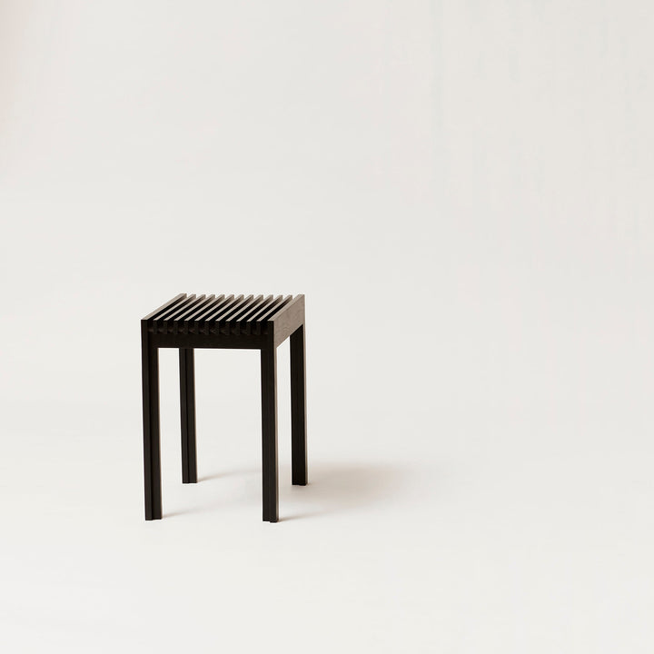 Form &amp; Refine Lightweight Stool, Black - ökenhem