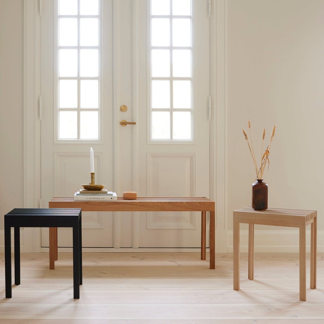 Form &amp; Refine Lightweight Stool, Black - ökenhem