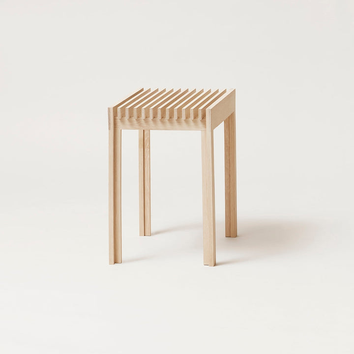 Form &amp; Refine Lightweight Stool, White Oak - ökenhem