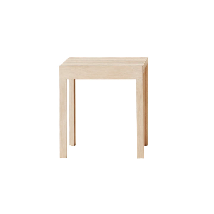Form &amp; Refine Lightweight Stool, White Oak - ökenhem