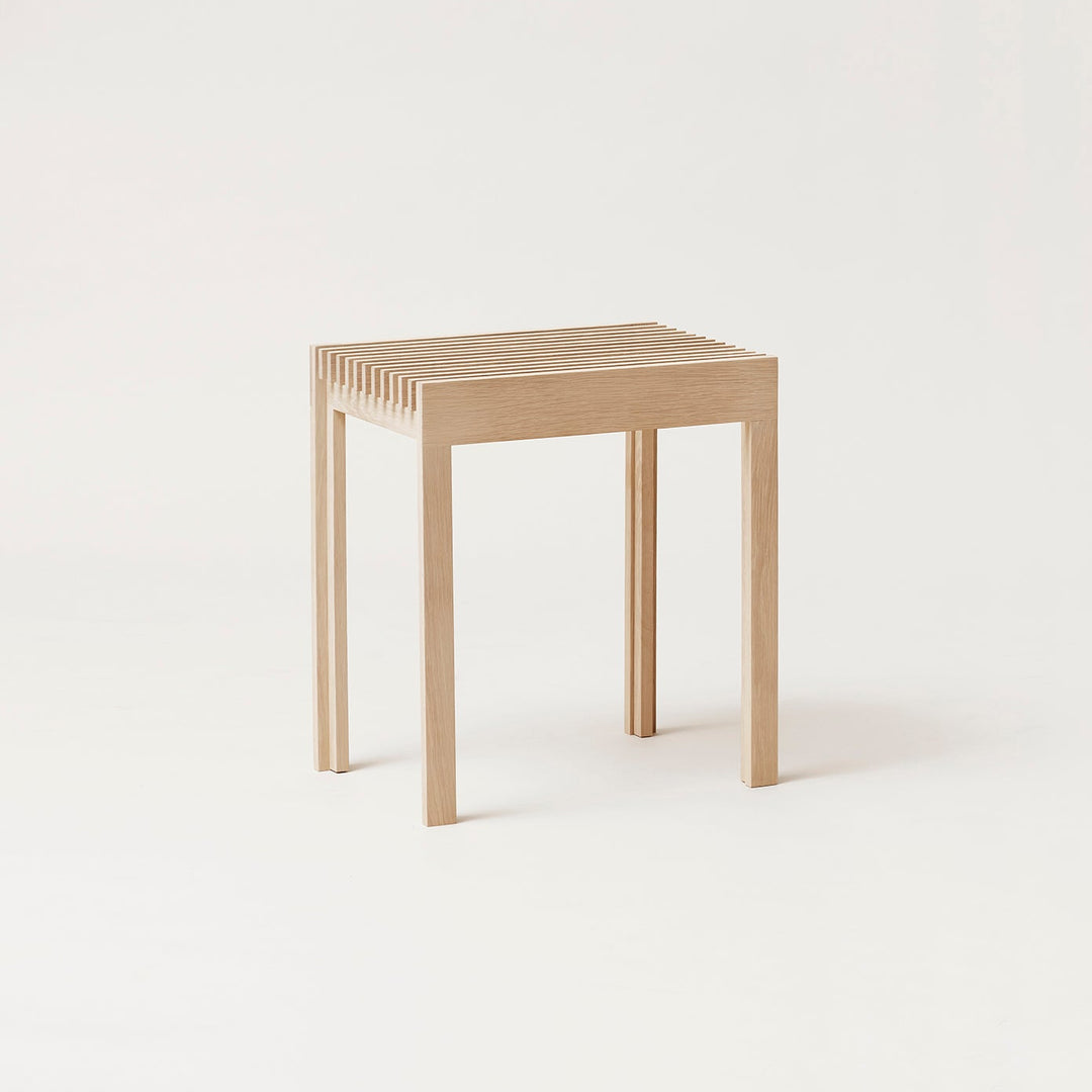 Form &amp; Refine Lightweight Stool, White Oak - ökenhem