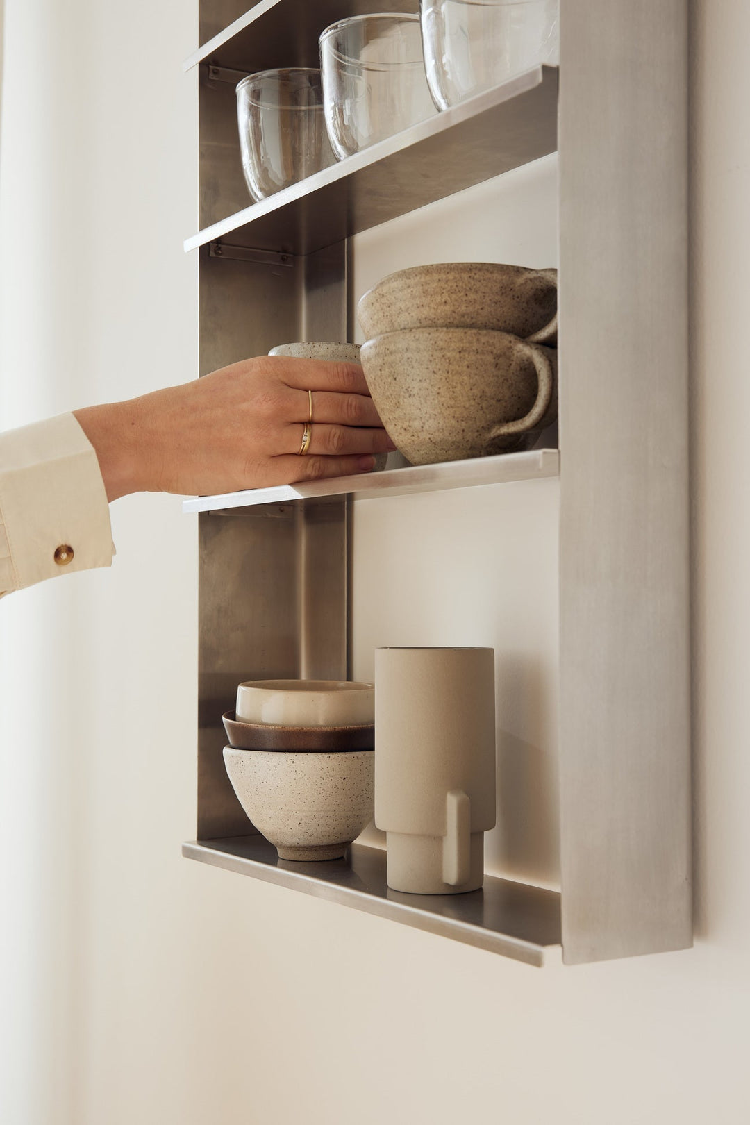 Form & Refine Taper Wall Shelf - ökenhem