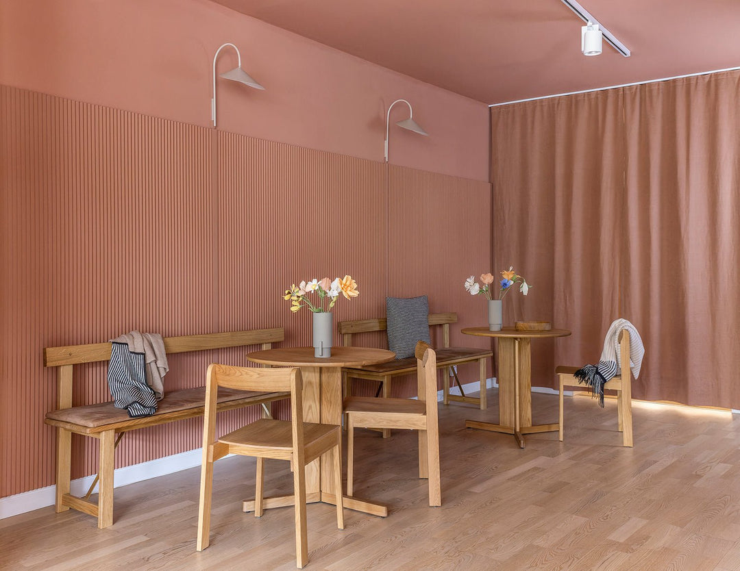 Form & Refine Trefoil Table, White Oak - ökenhem