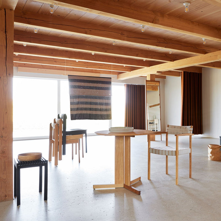 Form & Refine Trefoil Table, White Oak - ökenhem