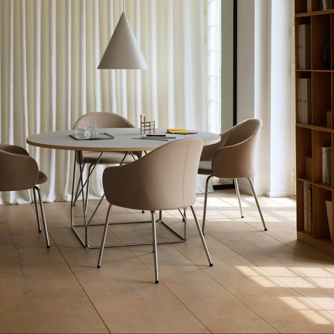 Gomo Armchair - Tube Base - ökenhem
