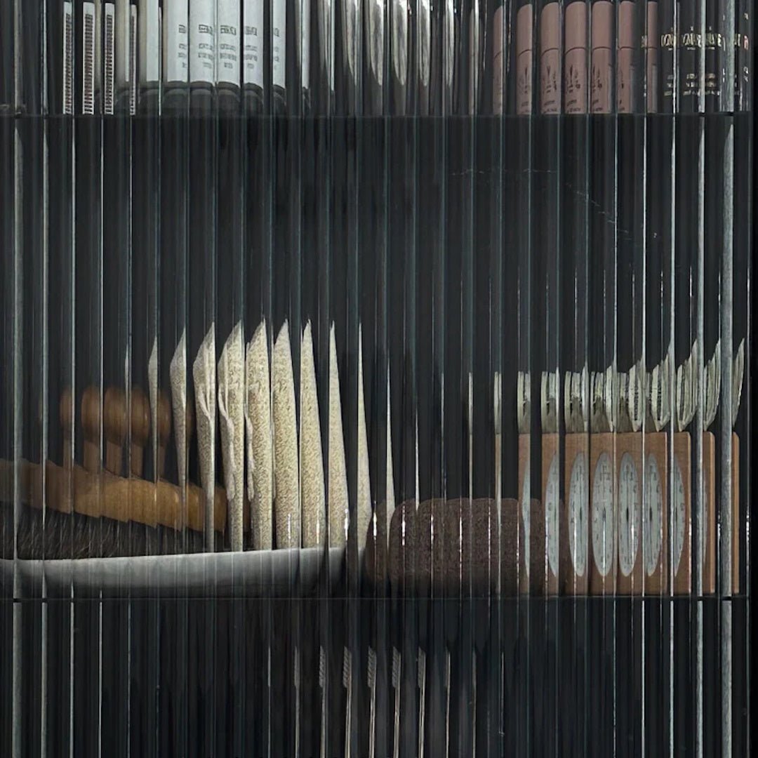 Haze Vitrine - Reeded Glass - ökenhem
