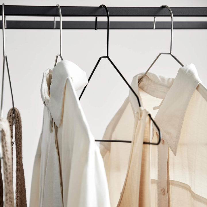 Kristina Dam Studio Hang&
