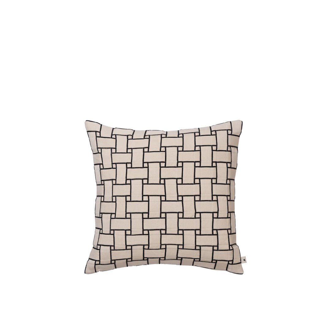 Lattice Cushion - Off - White/Black - ökenhem
