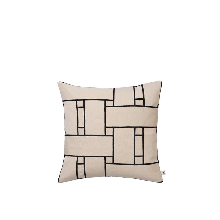 Lattice Offset Cushion - Off - White/Black - ökenhem