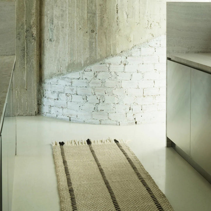 Massproductions Cord Wool Rug - Black &amp; White - ökenhem
