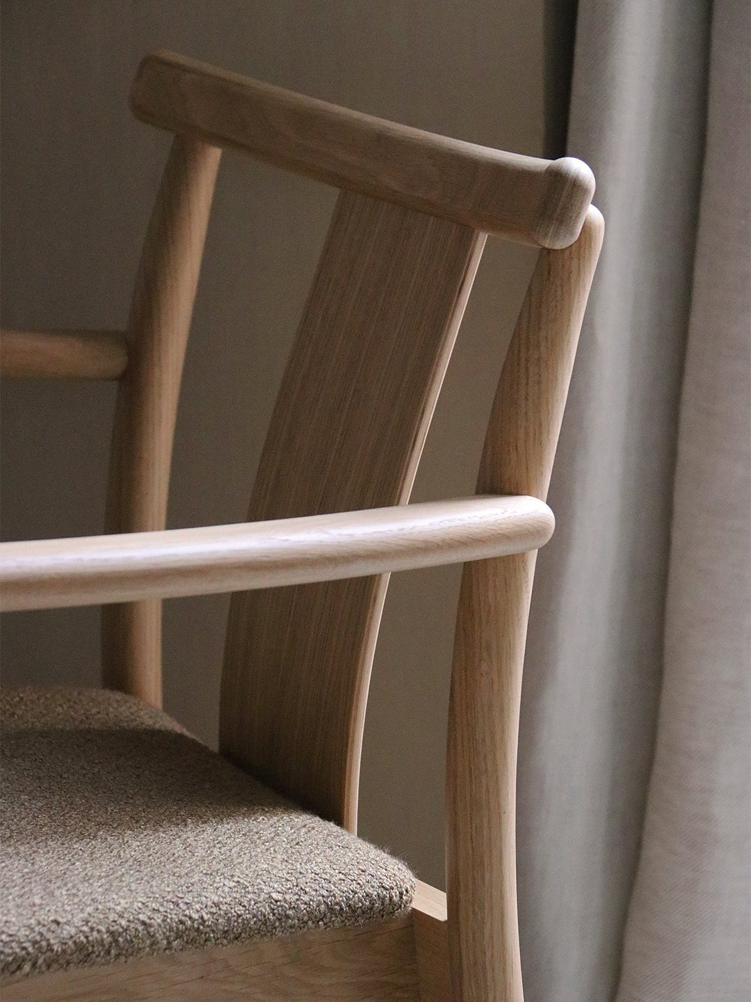 Merkur Dining Chair w/Armrests - ökenhem