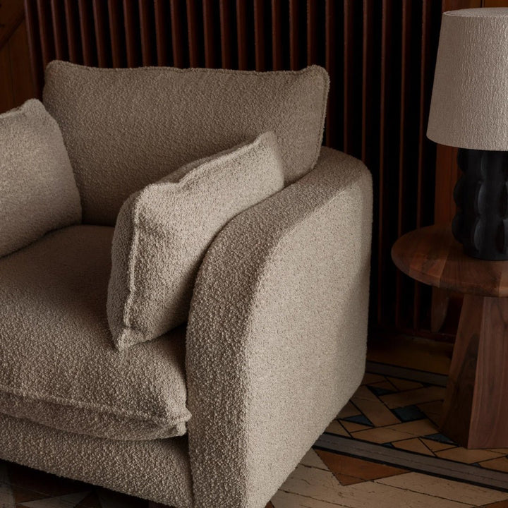 Miles Armchair Boucle Beige - ökenhem